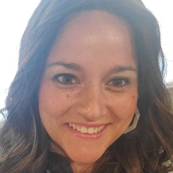 Meet your Posher, Gitty - Picture 2 of 2